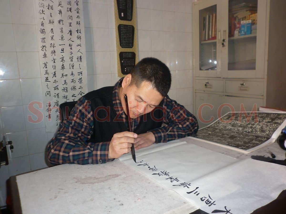 硬笔书法家(曾国战)人物介绍及硬笔书法作品欣赏