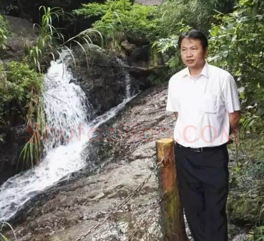 硬笔书法家(欧阳家坚)人物介绍及硬笔书法作品欣赏