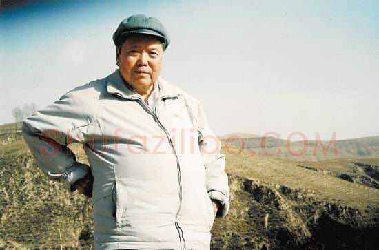 刘文西