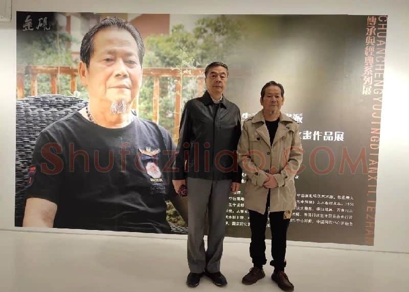 贾雨·全国政协原常委. 副秘书长,民革中央副主何丕洁等领导亲临展场参观指导,并收藏了贾雨的作品。