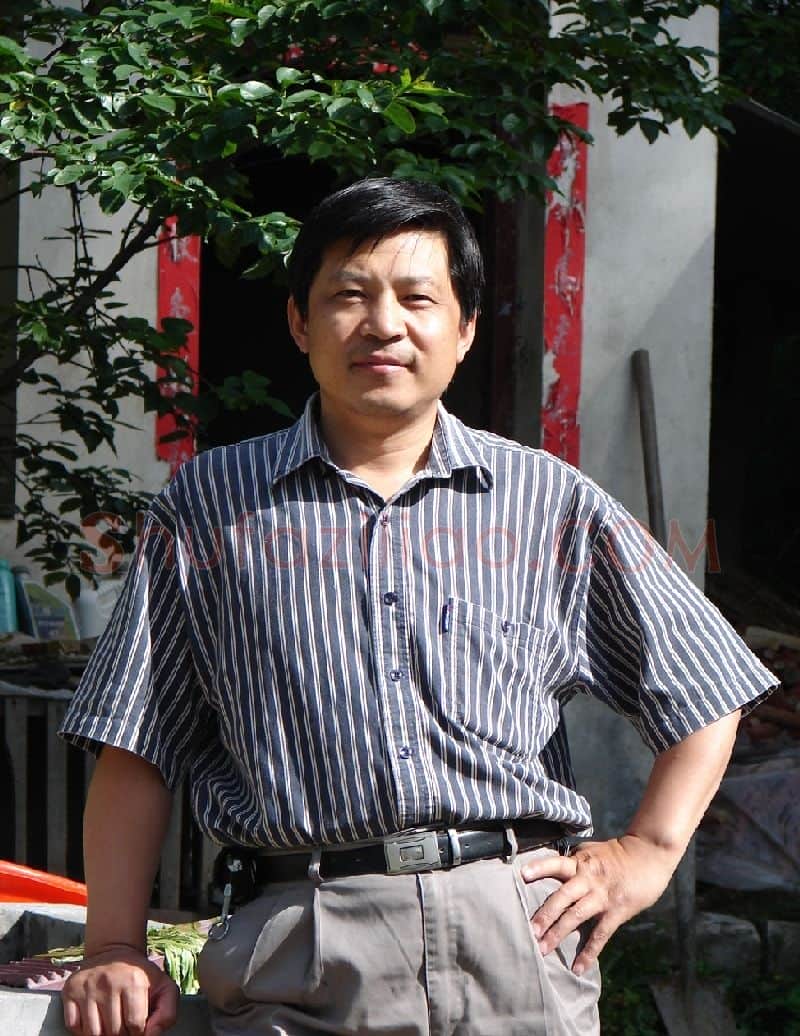 李建设·画像·照片