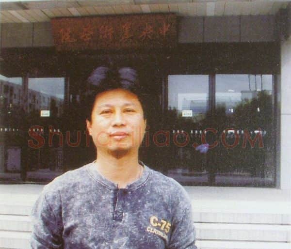 吴东安·画像·照片