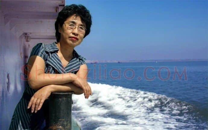 王申·画像·照片