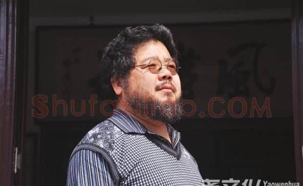贾岩鸿·画像·照片