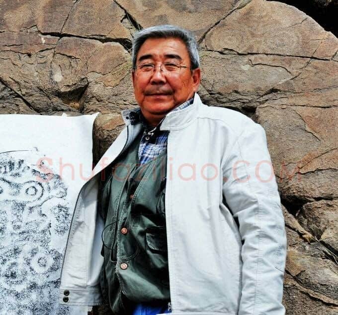 达楞古日布·画像·照片