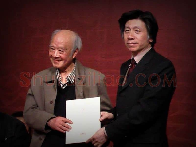 王敬恒·向国家捐赠佳作100幅 接受捐赠证书