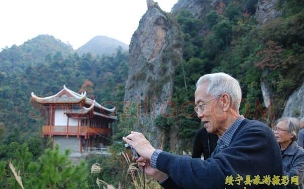何建国·画像·照片