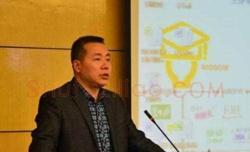龙红·画像·照片