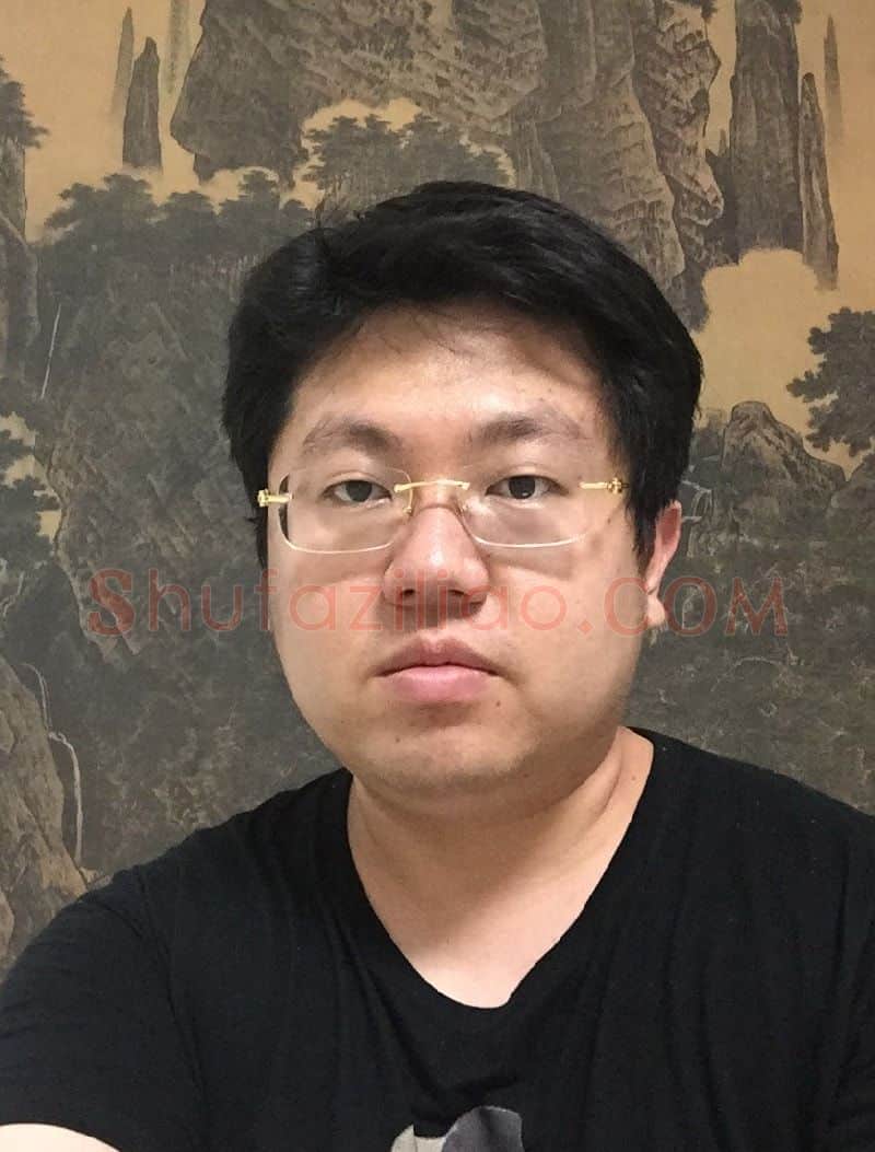 王默然·画像·照片