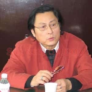 易洪斌
