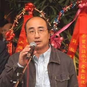 张德明