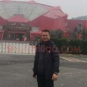 黄斌