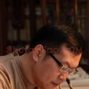 何斌