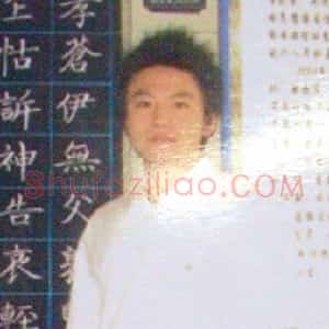 李勃