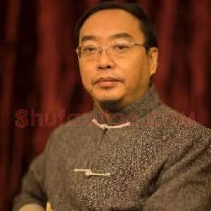容铁