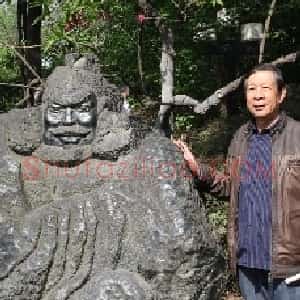 庞荣年