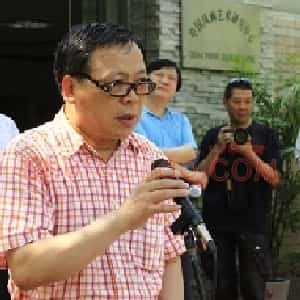 杨国新