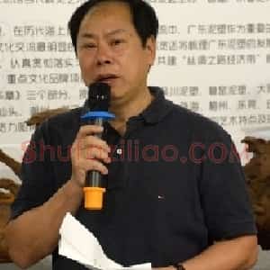 李劲堃