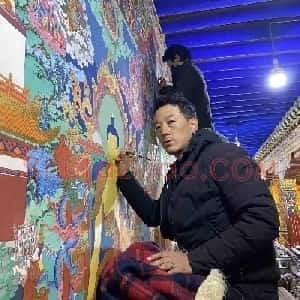 贡觉杰