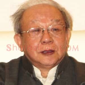 李巍