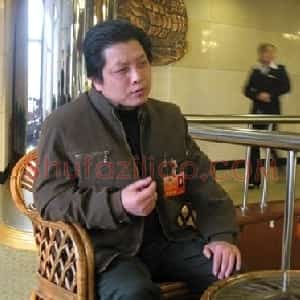 巩崇君