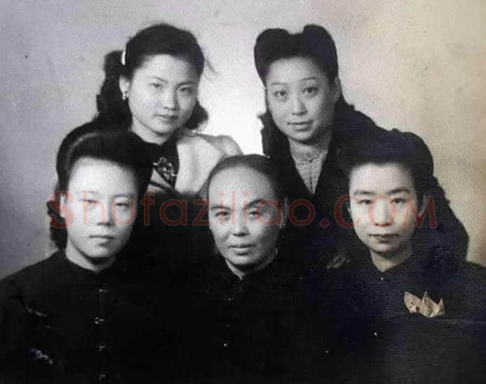张大千7位貌美女弟子 | 书画文摘