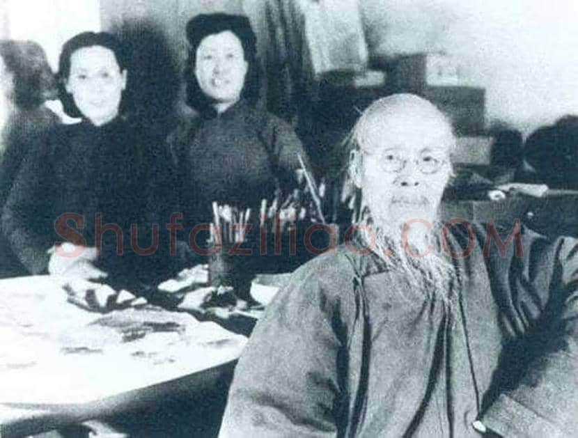 齐白石作画真实照片，珍贵！ | 书画常识