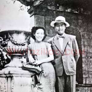 程十发《程十发没有矛盾就没有美》现代书画作品图片赏析