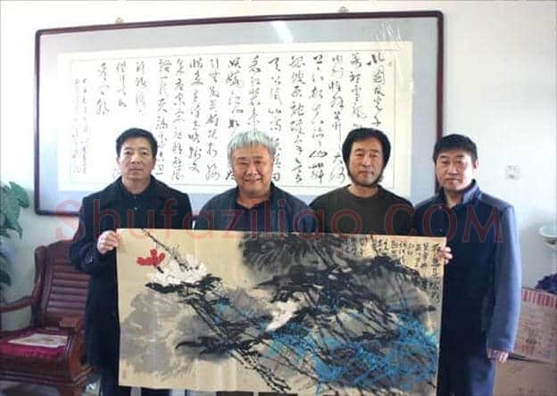 家里为什么要挂字画