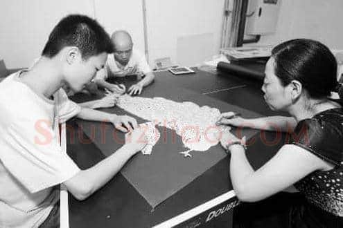 中国微企剪纸作品：英国王子也爱收藏