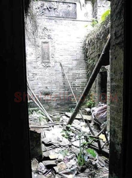 画家关良故居无人看管成垃圾场