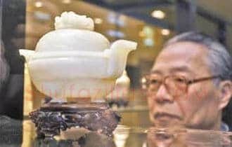 古玩鉴定猫腻：交3000元身价暴增