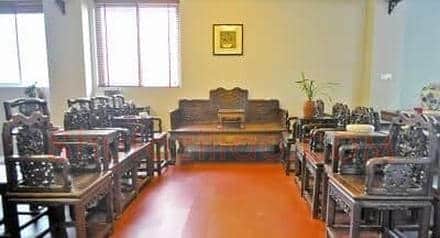 潮州收藏家收藏800件酸枝古家具