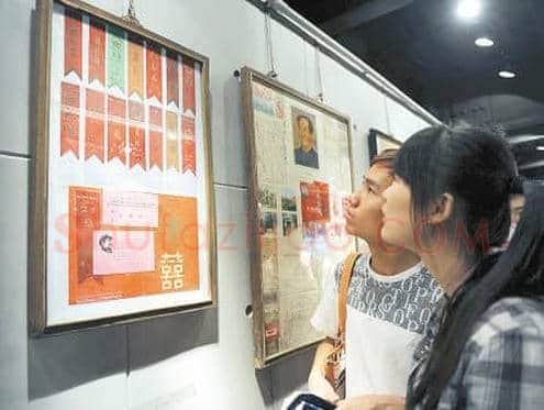 红色珍藏品展吸引众多市民