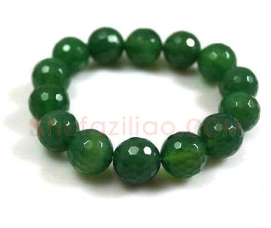 商场里的玉石饰品为什么会贵的离谱