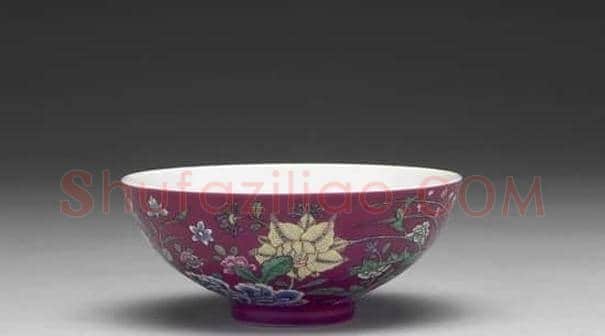 台北故宫藏珐琅彩瓷器