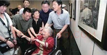 邹佩珠:捐出可染作品再合眼