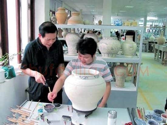 高仿瓷如何以假乱真 藏友亲自看高仿古瓷生产全过程(图)