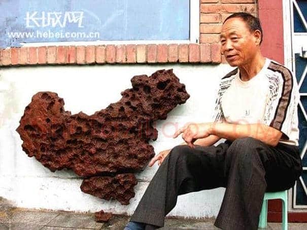 河北老人收藏奇石版中国地图 重约100公斤(图)