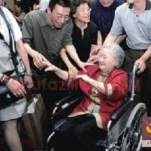 邹佩珠：捐出可染作品再合眼